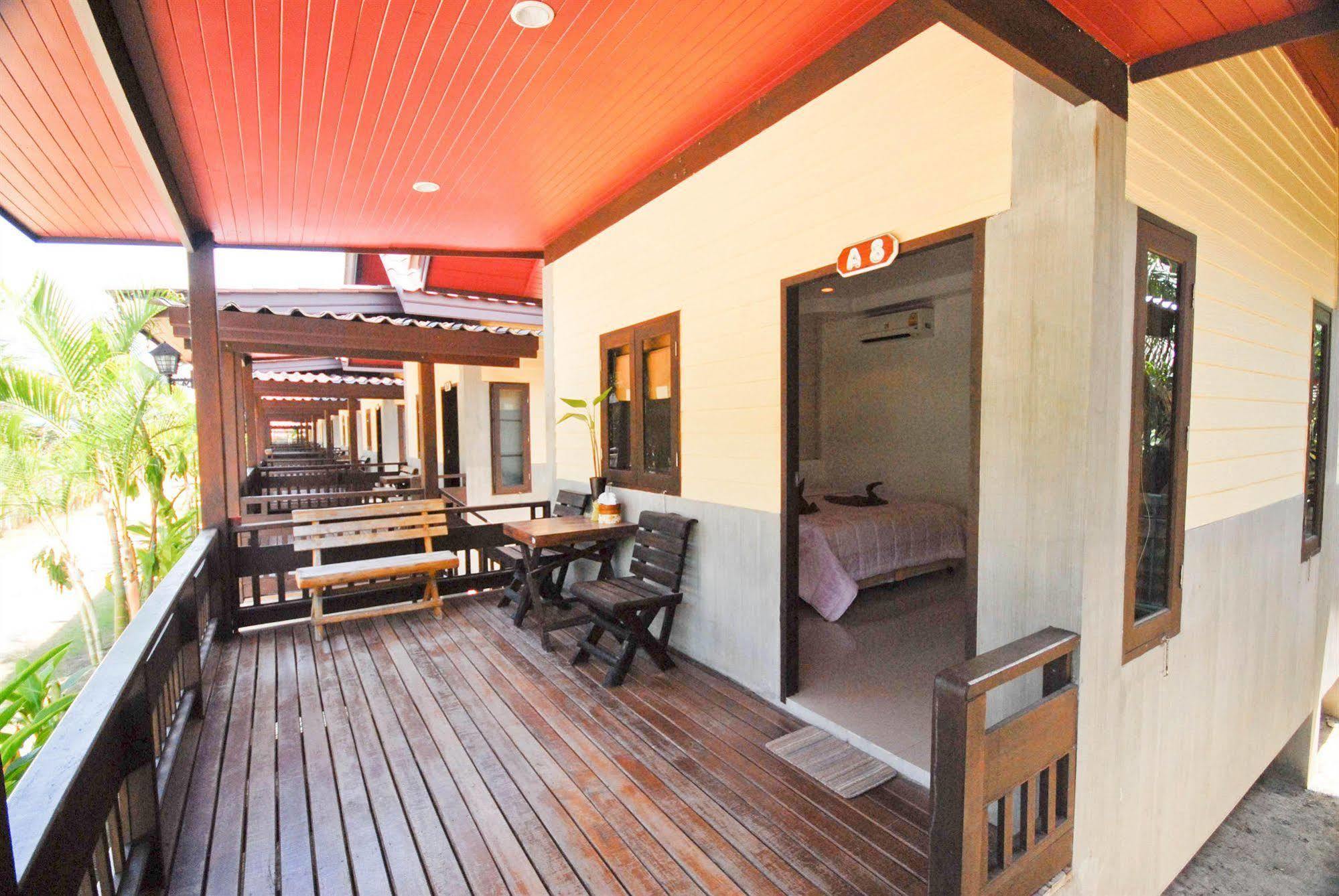 Haad Yao Bungalows Экстерьер фото